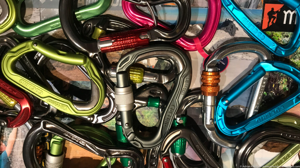 [carabiners]